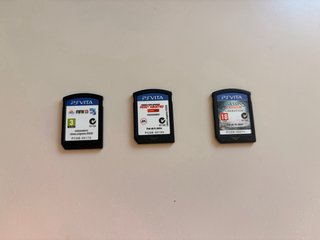 PS Vita Sony Nero + Custodia e 3 Giochi