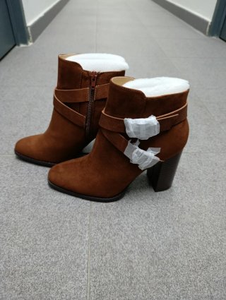 Botines tacón marrones nuevos