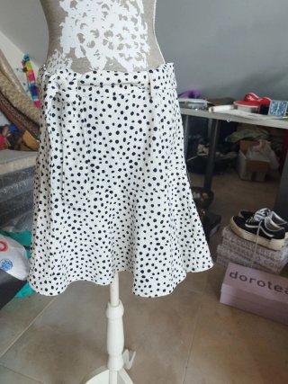 Falda pantalón de verano con estampado de lunar