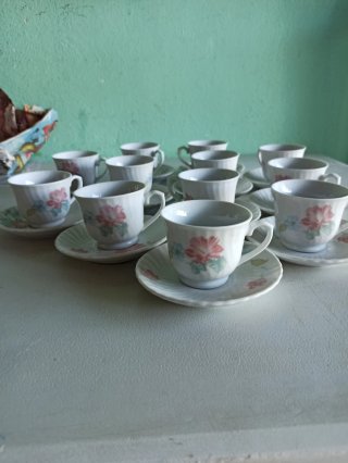 Juego 12 Tazas Café Porcelana Flores Rosas