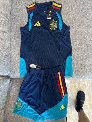 Equipación entrenamiento España Adidas Talla S