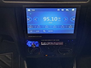 Volkswagen Golf 2003 - Gasolina 105 5p
