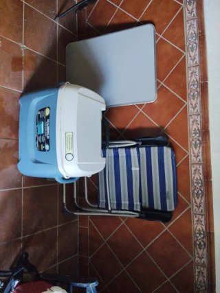 Nevera azul + todo lo que se ve en la foto