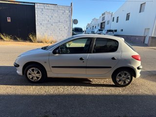 Peugeot 206 2002