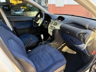 Peugeot 206 2002