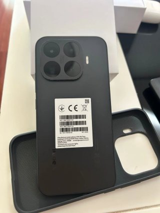 Xiaomi 17T Co-engineered with Leica