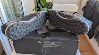 Zapatillas Adidas Fútbol Negras y Plateadas