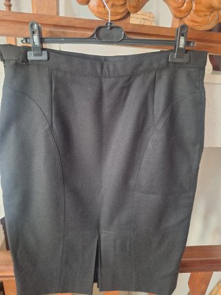 Falda negra Talla 44