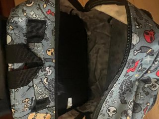 Mochila con ruedas y estampado