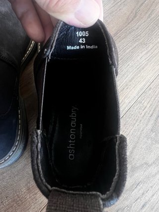 Botas Chelsea Negras  Marca Ashton aubry