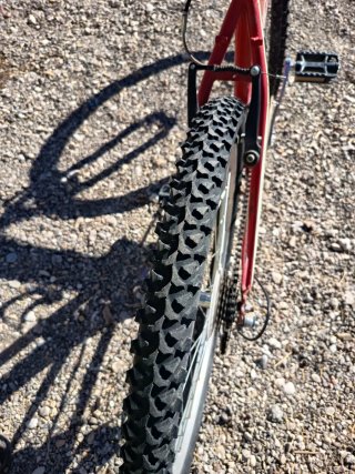 Bicicleta BTT BASIC Roja