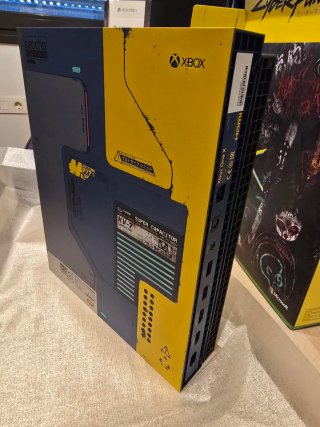 XBox One X Cyberpunk 2077 - Como nueva