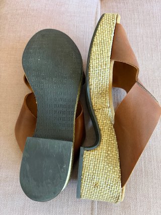 Sandalias de piel Vialis marrones