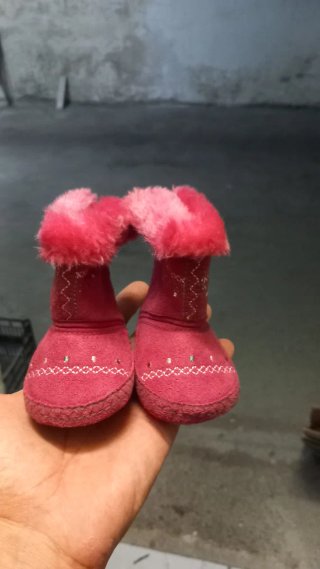 Stivaletti neonata rosa con decorazioni num 15 16