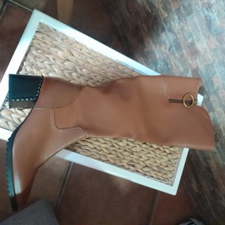 Botas altas de piel marrones