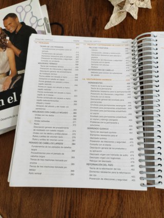 Libro peluquería cosmetología pívot point