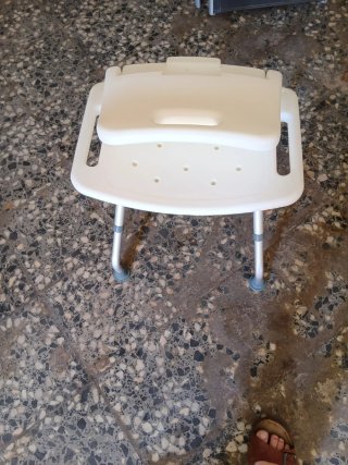 Silla de baño semi nueva