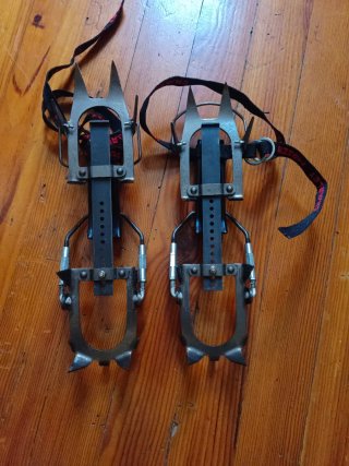 Crampones automáticos Charlet Moser antiguos