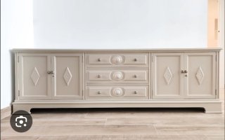 Mueble de salón clásico madera y cristal