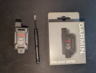 Garmin Inreach Mini 3 Plus con accesorios