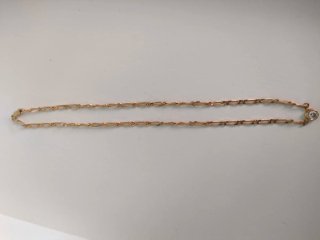 Cadena bañada en oro CADOR con diamante