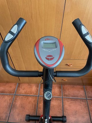 Bicicleta Estática Negra y roja totalmente nueva.