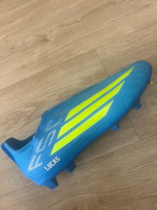 Zapatillas de fútbol Adidas Tacos. UN SOLO USO