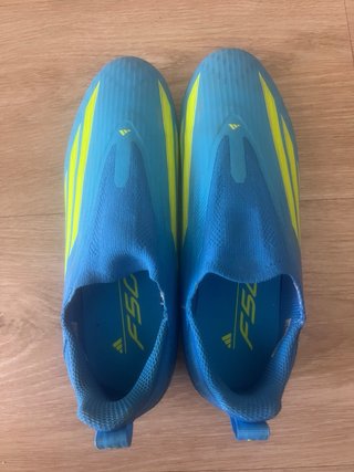 Zapatillas de fútbol Adidas Tacos. UN SOLO USO