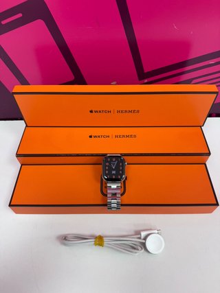 Smartwatch Serie 11 Hermes 42mm/ Cellulare