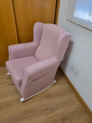 Sillón rosa tela lactancia
