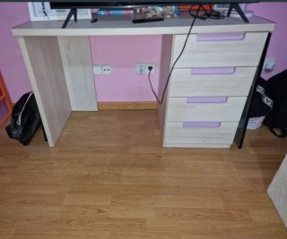Dormitorio juvenil litera con estanterías