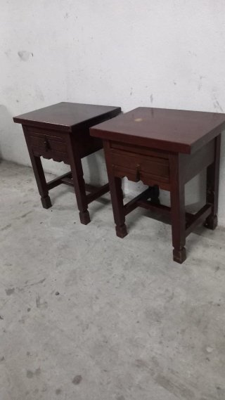 2 Mesitas de Noche Rústicas de Madera
