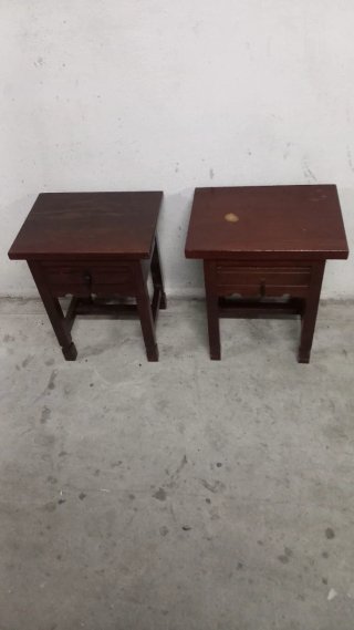 2 Mesitas de Noche Rústicas de Madera