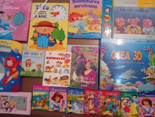Colección de 16 libros y juguetes para niños +3