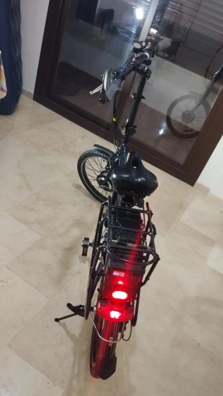 Bicicleta Eléctrica Plegable Negra