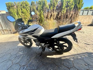 Honda CBF 125M JC40 2010 Blanca