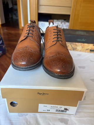Zapatos de vestir Pepe Jeans marrones