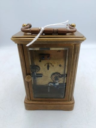 RELOJ CARRUAJE BRONCE Y PORCELANA