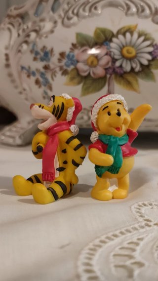2 Figuras Disney Navidad Pooh y Tigger años 90