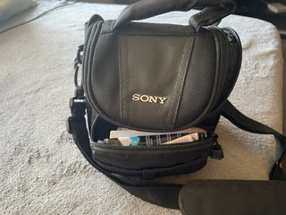 Cámara Sony Cyber-shot DSC-H300 (Regalo mochila)