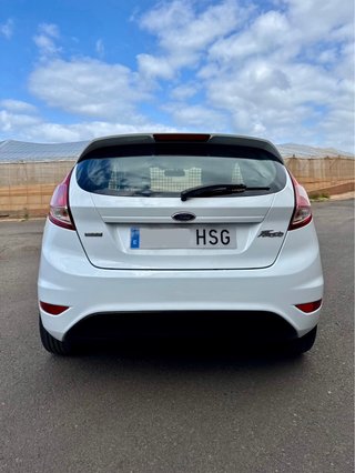 Ford Fiesta 1.5 (2013) comercial