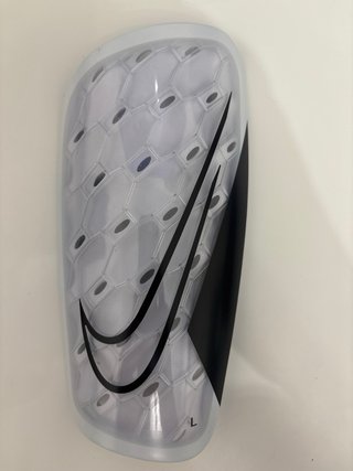 Espinilleras Nike Mercurial Lite Negras