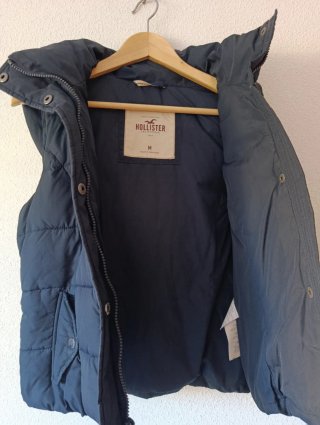 Chaleco Hollister Azul con Capucha