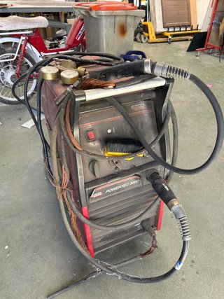 Soldador Lincoln Electric Powertec 300C