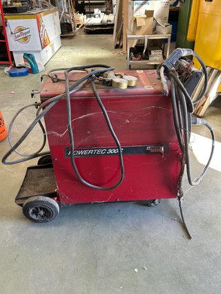 Soldador Lincoln Electric Powertec 300C