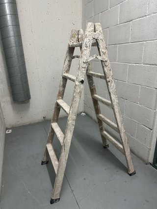 Escalera de madera 150cm