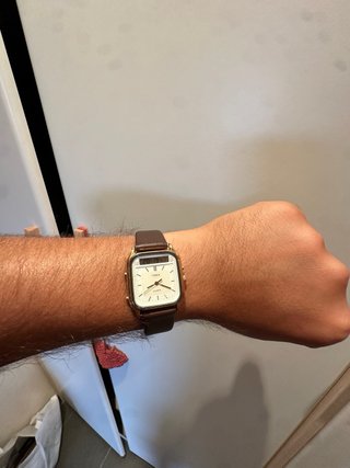 Reloj Timex Ana-Digi Dorado Cuadrado