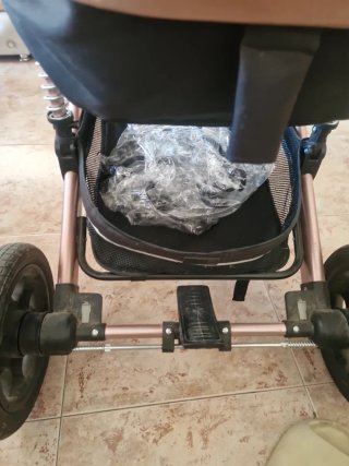 Carrito de bebé casi nuevo