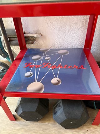 Vitrina Ikea Roja Metálica