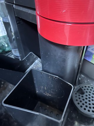Cafetera Nespresso Vertuo Roja